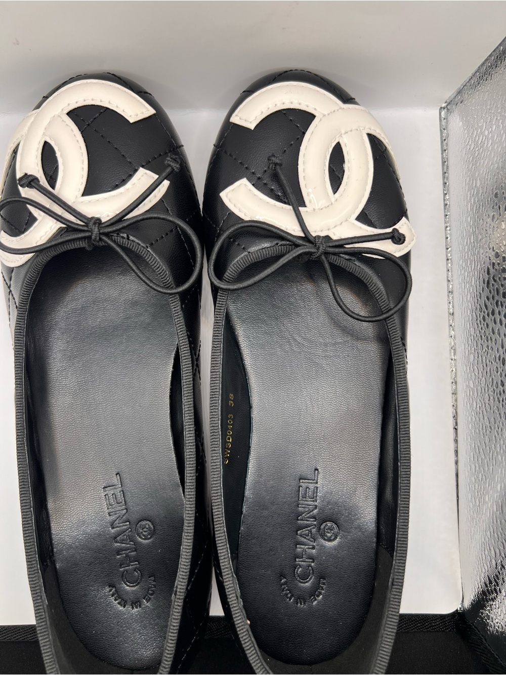 CHANEL Black Leather Quilted Ballet Flats with White CC Logo